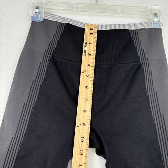 Fabletics Seamless Fusion High Waist 7/8 Leggings Size S Black Gray - Picture 8 of 12